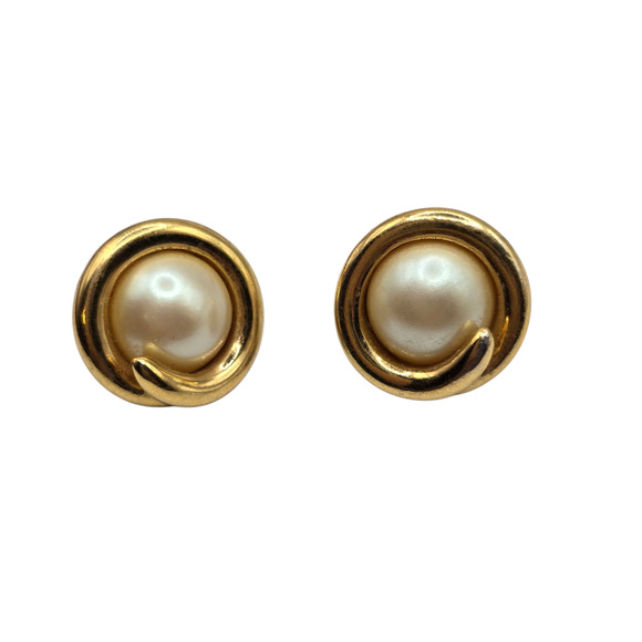 Earrings Gold Tone Faux Pearl Swirl Round Button Stud Classic SKU2395 - Picture 1 of 4